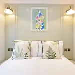 Star Street Studios By Concept Apartments