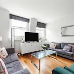 Deluxe Holborn Two Bedroom Apartment