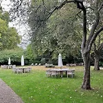 Hyde Park Gardens - 2 Bedroom Apartment