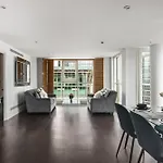 Incredible City Skyline Riverview London Zone 1