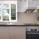 Room In Guest Room - Limehouse Townhomes Modern Spacious Serviced Double Room