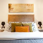 Awesome Leicester Sq! Fashion Flat For Theatre Families And Happy Friends