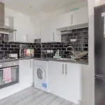 Lovely Victorian Flat For 6 In Stoke Newington