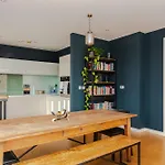Gorgeous 2 Bedroom Apartment Near Clapham Common