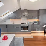 Spacious City London Apartments London Eye, Westminster, Big Ben, Vauxhall Station