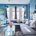 1 Bedroom & Livingroom Apartment Oxford Street In Central London