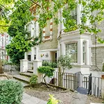 Vichy - The Hampstead Star | Prime Location