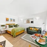 Nell Gwynn Chelsea Accommodation