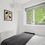 Kensington High Street Hububb Stay