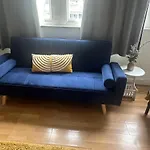 Charming 1-Bed Apartment In London
