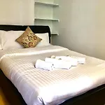 Stunning -3 Double Bedroom Cozy Flat In Heart Of London