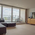 Docks Excel Apartments