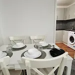 Amazing 1 Bed Entire Flat With Separate Living Room And Kitchen In London With Free Parking