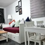 Amazing 1 Bed Entire Flat With Separate Living Room And Kitchen In London With Free Parking
