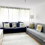 Fab 3-Bed 3-Bath Duplex Oxford Street, Regents Park, Fitzrovia W1