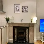 One-Bed Flat In The Heart Of London, Bank Payment Required To The Host Up To 12H After You Have Made A Reservation