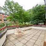 Pass The Keys London Apartment - Waterfront Terrace Parking