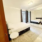 2 Bed Apartment In Central London