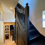 Charming And Spacious 2 Bed Near Kensal Green Tube