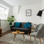 Victoria - Vincent Square By Viridian Apartments