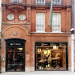 Mayfair Central Sleeps 6 People