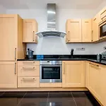 Arcore Premium Apartments Broad Court & Shelton Street