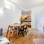 Arcore Premium Apartments Broad Court & Shelton Street