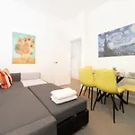 Cozy Apartment In The Heart Of Fulham, London