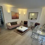 Hyde Park Two Bedroom Suite