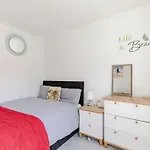 London Home With Beautiful View
