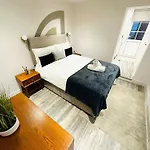 London Beautiful Suites Rooms Top Location