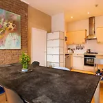 Guestready - Bright Flat In The Heart Of London