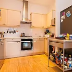 Guestready - Bright Flat In The Heart Of London