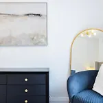 1 Bed Apartment On Ivor Place