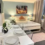 Edgware Road Beautiful Apartment