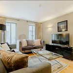 Gorgeous 4-Level 3Br - Check Profile