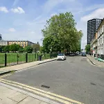 2 Bed Garden Apt Sleeps 6 Short Walk To Old Street