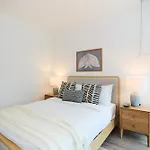 The Tottenham Retreat - Homely 2Bdr Flat With Balcony