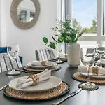 Abodess Near Wembley - 2Bdr With Super King, Secure Free Parking & Balcony Views