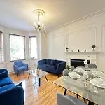 Luxury Four Bedroom Apartment Near Oxford Street