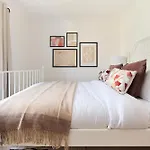 The Kingsland Place - Adorable 2Bdr Flat