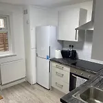 New London Home With Large Garden