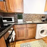 Lovely 1Bdr Flat Next To Earls Court Station