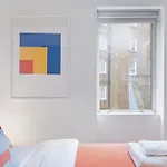 Fitzrovia Apartment By Morethanstays