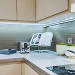 Chic 2Br Haven Nestled In Vibrant Battersea
