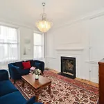 Spacious Soho Home On Quaint Cobbled Street