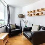Modern Studio Apartment With Stunning City Views