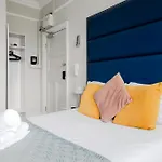 Apartments In The Heart Of High Street Kensington
