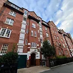 Charming Studio In Central London