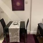 1-Bed Apartment In London Archway N19 3Nu